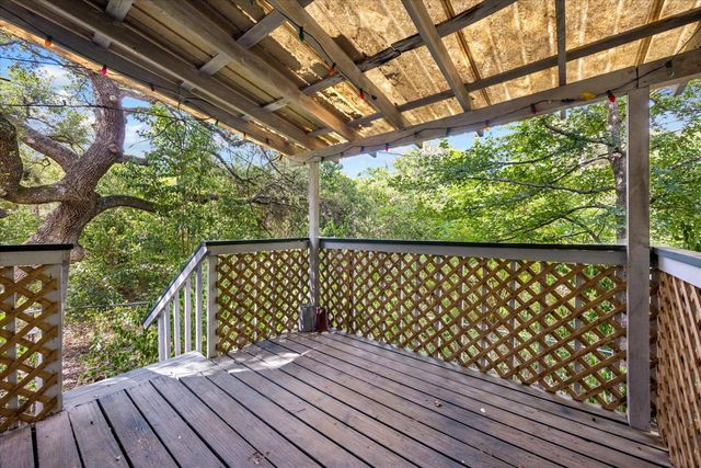 8202 Mescalero DR A, Austin, TX 78736
