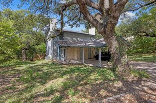 8202 Mescalero DR A, Austin, TX 78736