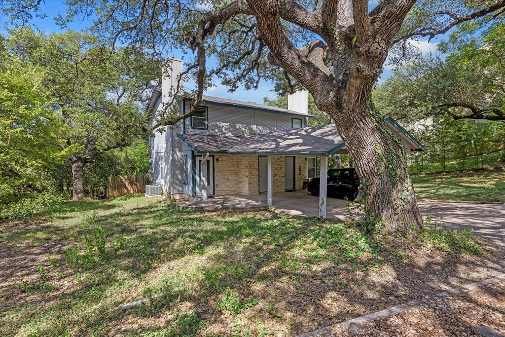 8202 Mescalero DR A, Austin, TX 78736