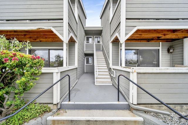 7307 Haskell Avenue 4, Van Nuys, CA 91406