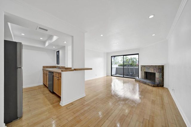 7307 Haskell Avenue 4, Van Nuys, CA 91406