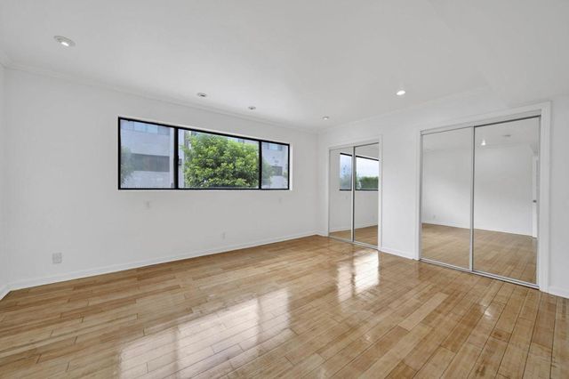 7307 Haskell Avenue 4, Van Nuys, CA 91406