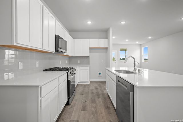 5618 Franklin Hills, Von Ormy, TX 78073