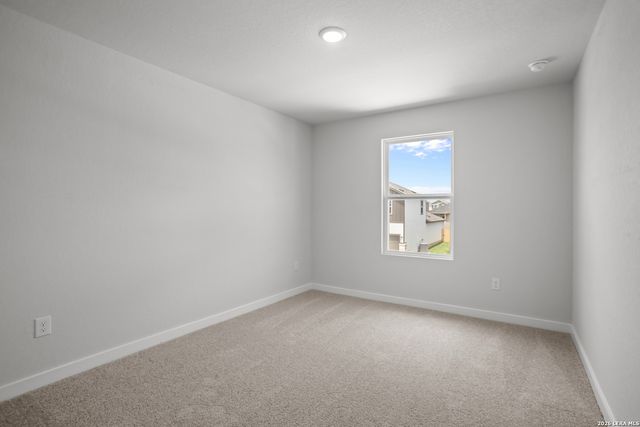 5618 Franklin Hills, Von Ormy, TX 78073
