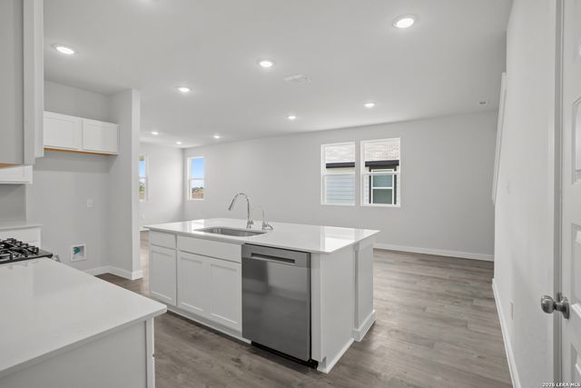 5618 Franklin Hills, Von Ormy, TX 78073