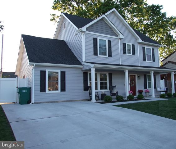 37 NARCISSUS LN, Levittown, PA 19054