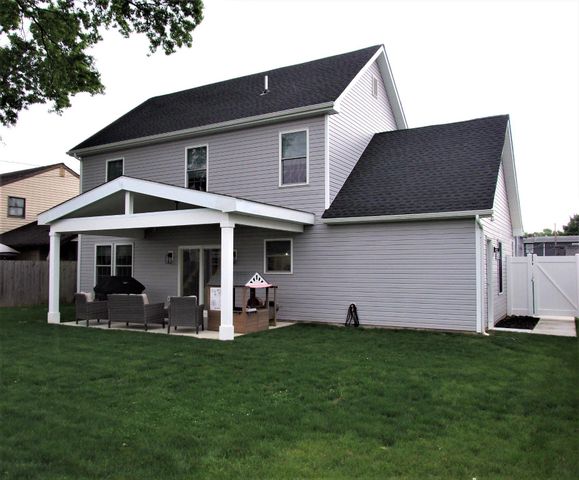 37 NARCISSUS LN, Levittown, PA 19054
