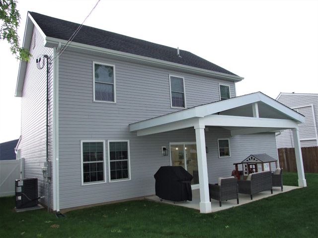 37 NARCISSUS LN, Levittown, PA 19054