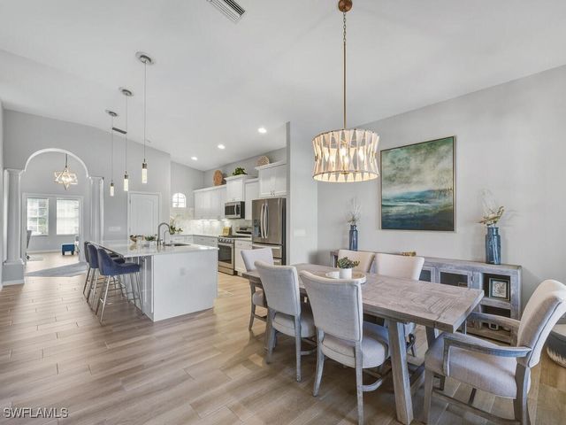 10304 Porto Romano DR, Miromar Lakes, FL 33913