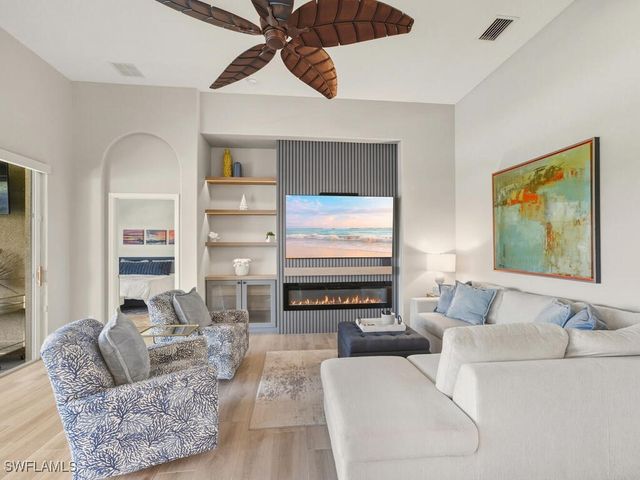 10304 Porto Romano DR, Miromar Lakes, FL 33913