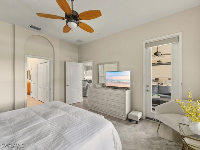 10304 Porto Romano DR, Miromar Lakes, FL 33913