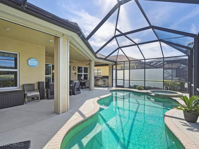 10304 Porto Romano DR, Miromar Lakes, FL 33913