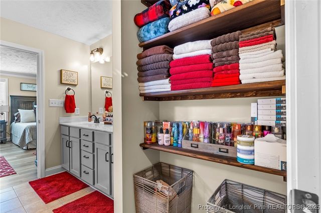 4831 Veasey Mill Drive, Wade, NC 28395