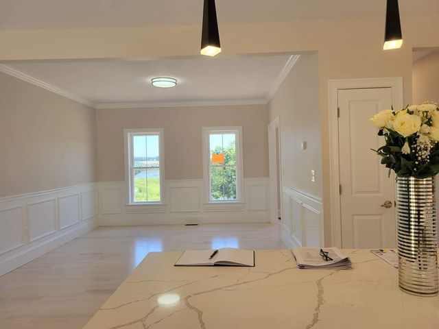 77 Jennings Rd, Charlton, MA 01507