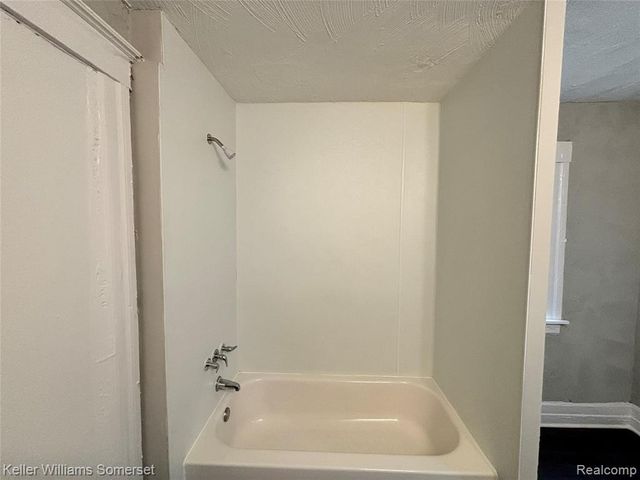 242 Ferris Street, Highland Park, MI 48203