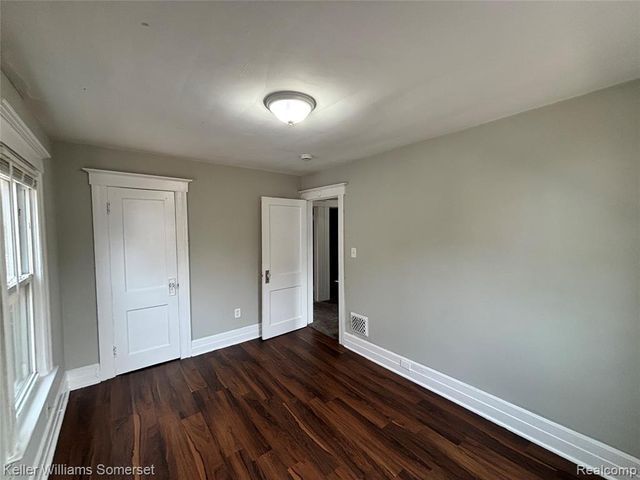 242 Ferris Street, Highland Park, MI 48203