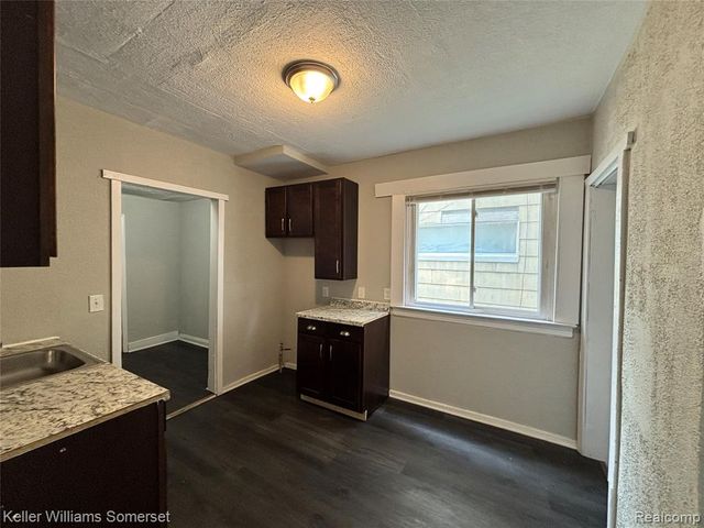 242 Ferris Street, Highland Park, MI 48203