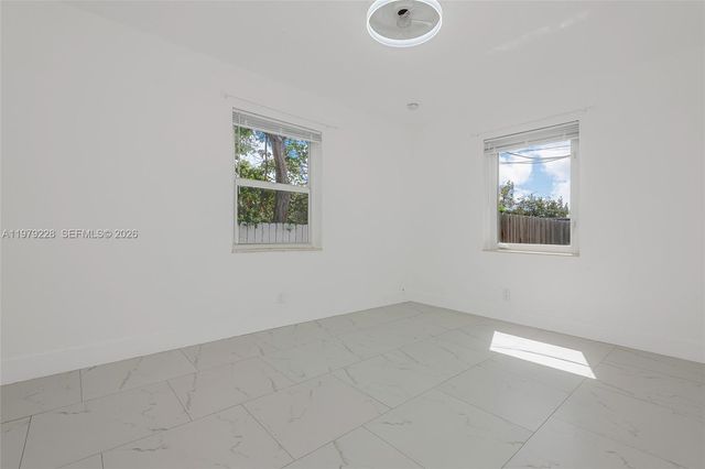 1914 Dewey St B, Hollywood, FL 33020