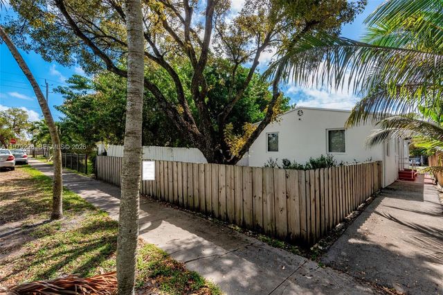 1914 Dewey St B, Hollywood, FL 33020