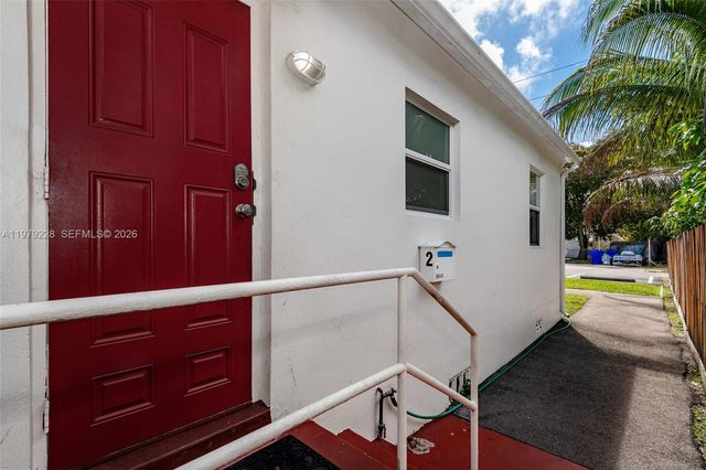 1914 Dewey St B, Hollywood, FL 33020