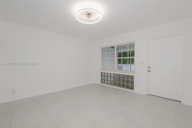 1914 Dewey St B, Hollywood, FL 33020