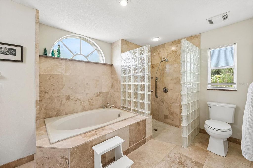 Image 18 of property listing at 6701 3RD STREET W, Bradenton, FL 34207