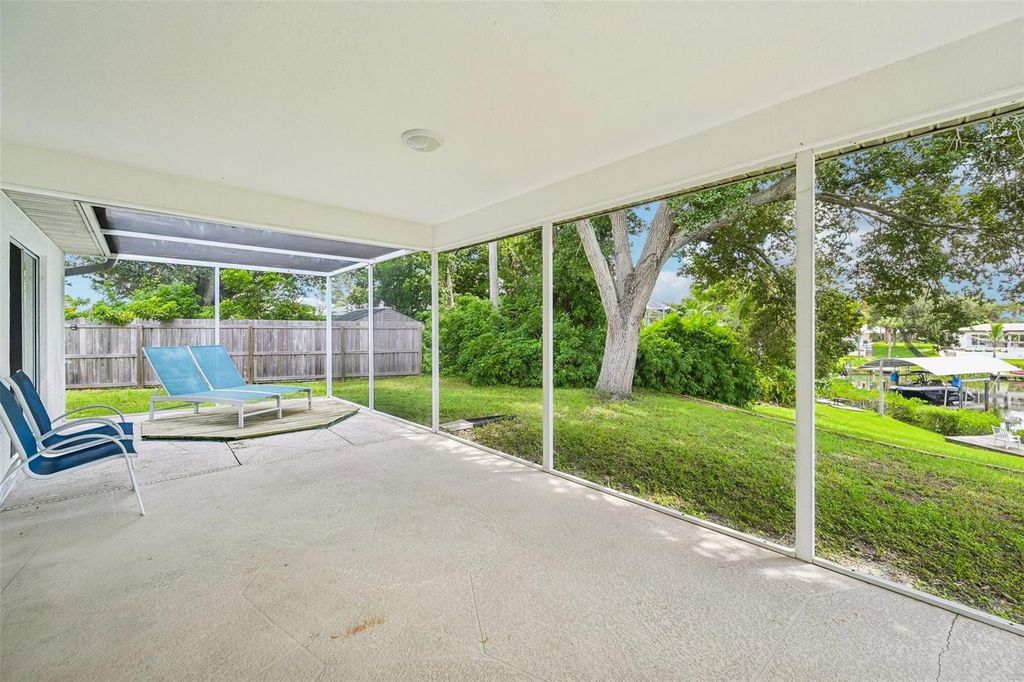 Image 24 of property listing at 6701 3RD STREET W, Bradenton, FL 34207
