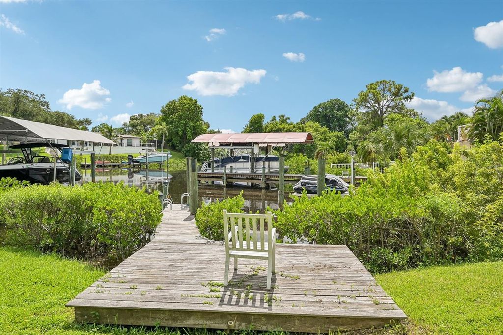 Image 26 of property listing at 6701 3RD STREET W, Bradenton, FL 34207