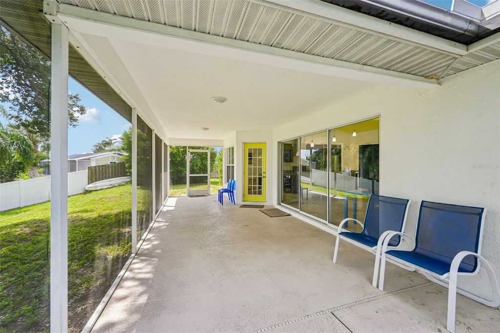 Image 29 of property listing at 6701 3RD STREET W, Bradenton, FL 34207