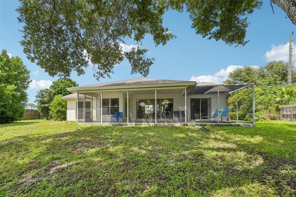 Image 30 of property listing at 6701 3RD STREET W, Bradenton, FL 34207