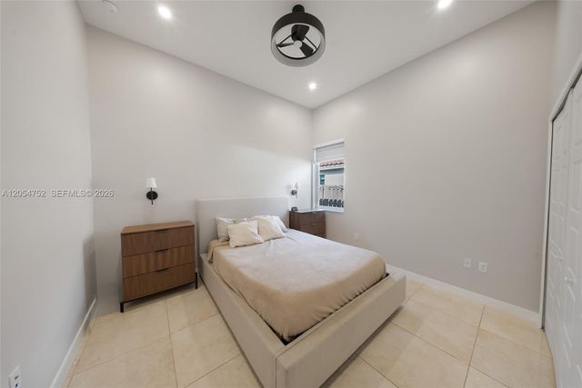 15274 SW 176th Lane, Miami, FL 33187