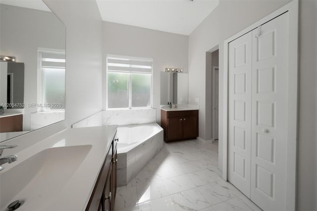 15274 SW 176th Lane, Miami, FL 33187