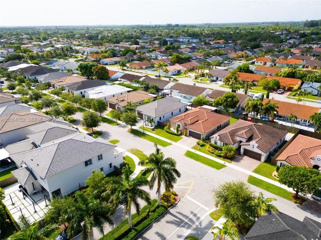 15274 SW 176th Lane, Miami, FL 33187