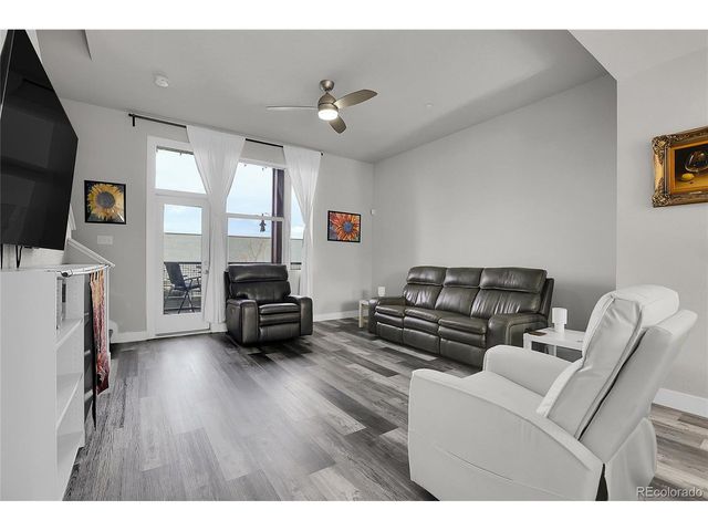 7040 W Alaska Dr, Lakewood, CO 80226