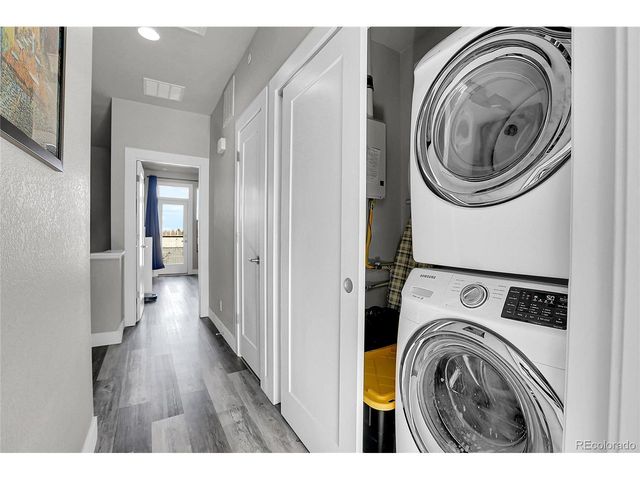 7040 W Alaska Dr, Lakewood, CO 80226