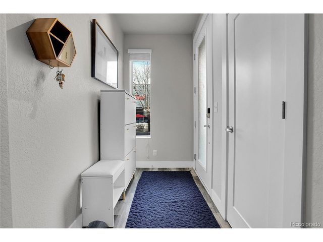 7040 W Alaska Dr, Lakewood, CO 80226