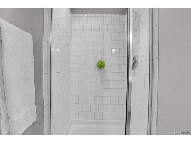 7040 W Alaska Dr, Lakewood, CO 80226