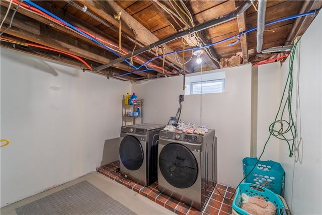 17 Beecher Street, Pawtucket, RI 02860