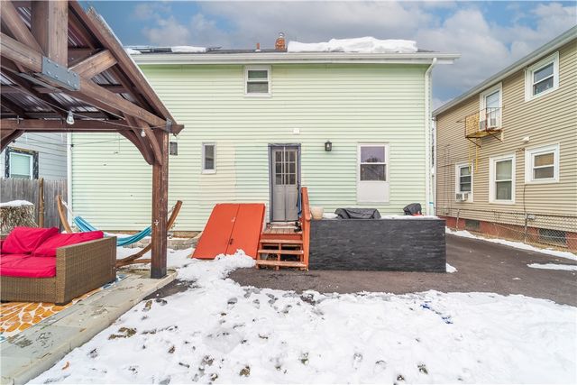 17 Beecher Street, Pawtucket, RI 02860