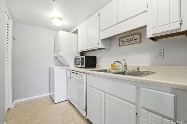 13395 E Louisiana Avenue, Aurora, CO 80012