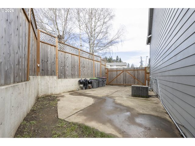 2149 Ne GRANDHAVEN St, Mc Minnville, OR 97128