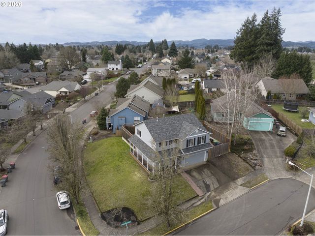 2149 Ne GRANDHAVEN St, Mc Minnville, OR 97128