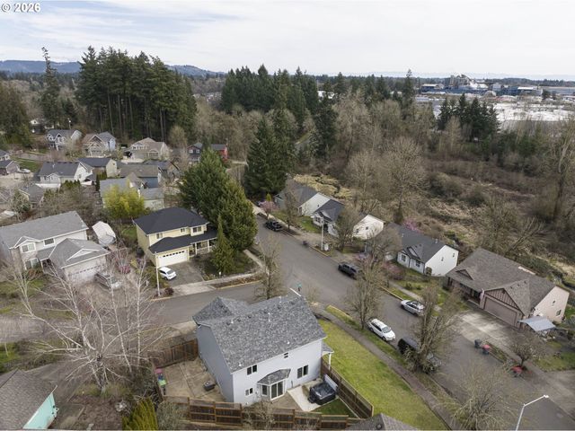 2149 Ne GRANDHAVEN St, Mc Minnville, OR 97128