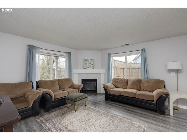 2149 Ne GRANDHAVEN St, Mc Minnville, OR 97128