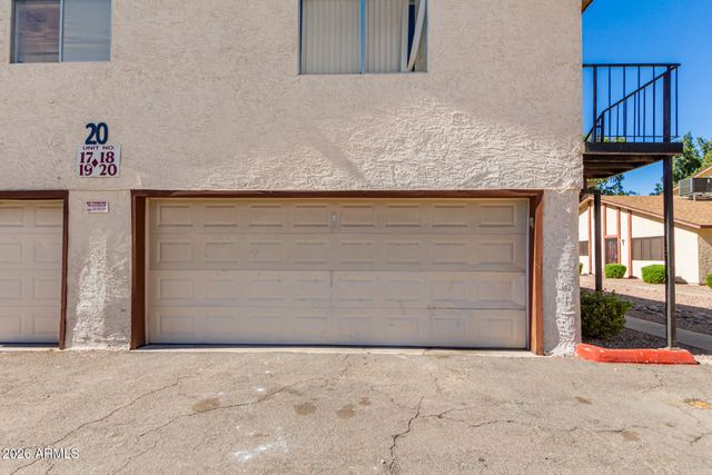 860 E Brown Road 18, Mesa, AZ 85203