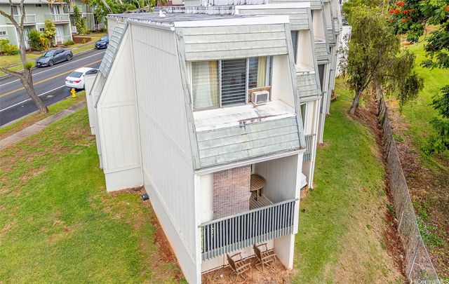 98-715 F Kaonohi Street 26, Aiea, HI 96701