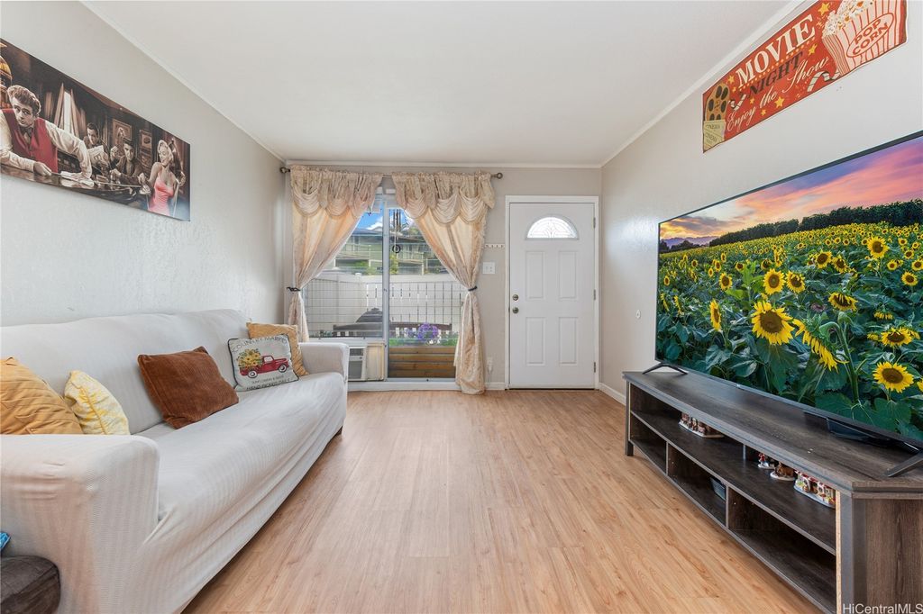 98-715 F Kaonohi Street 26, Aiea, HI 96701