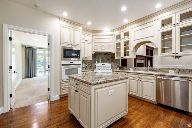 3467 E DANISH RD, Cottonwood Heights, UT 84093