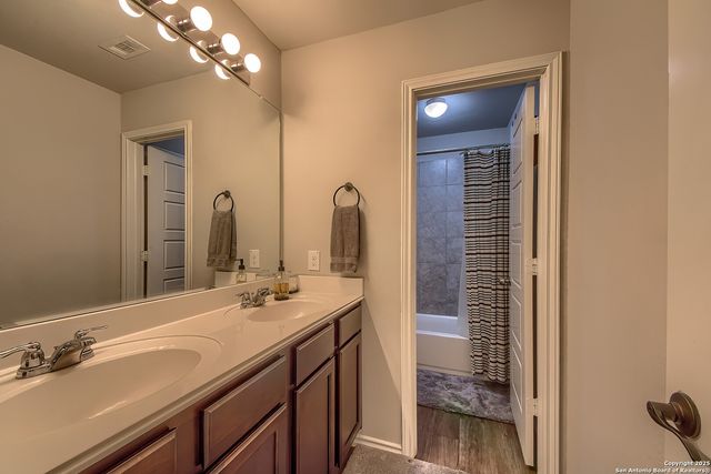 7421 SUMMER BLOSSOM CT, Converse, TX 78109