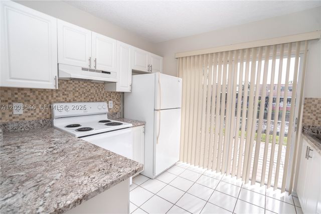 7090 NW 173rd Dr 203, Hialeah, FL 33015